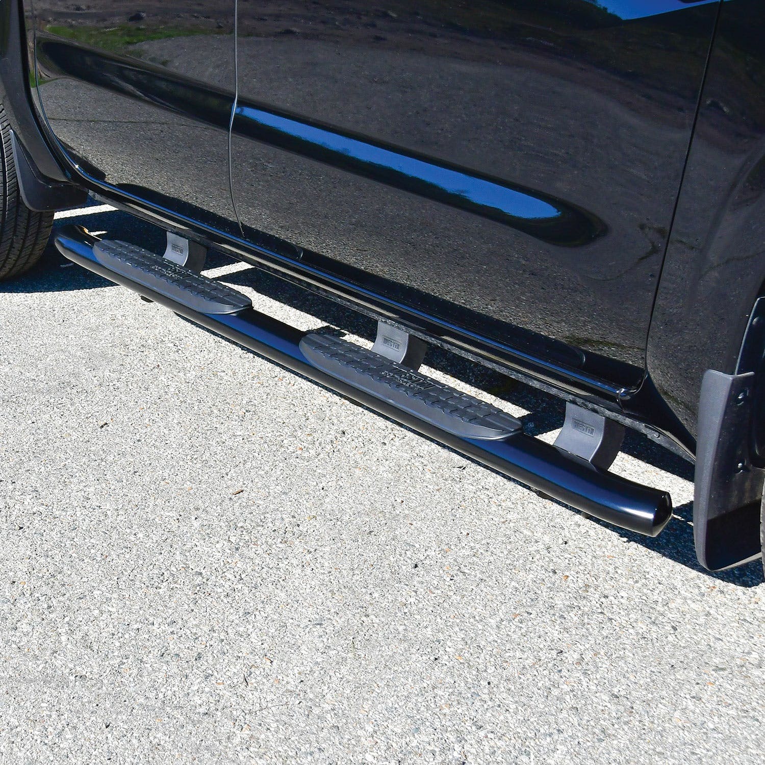 Westin Automotive 21-24215 PRO TRAXX 4 Oval Nerf Step Bars Black