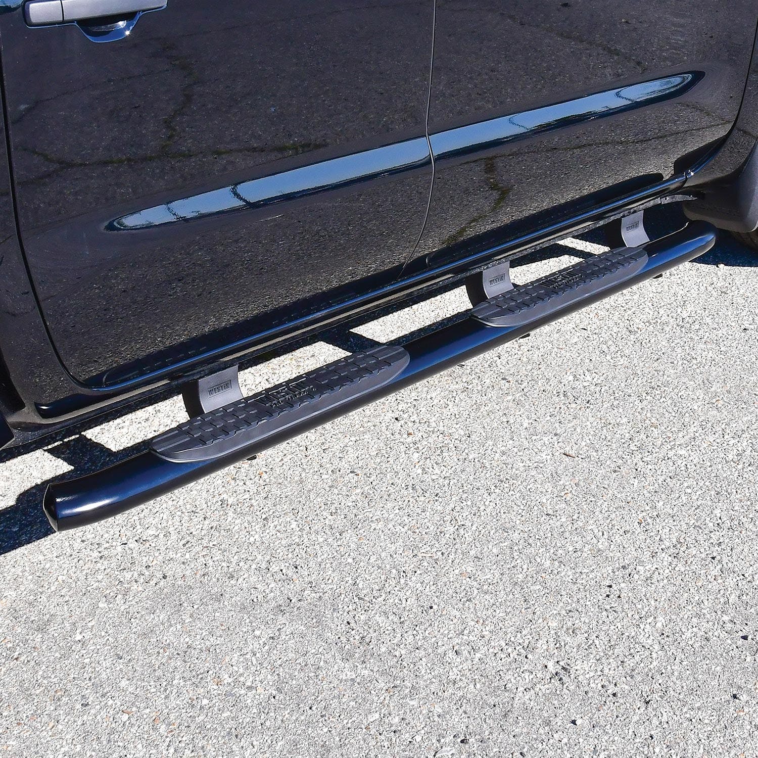 Westin Automotive 21-24215 PRO TRAXX 4 Oval Nerf Step Bars Black