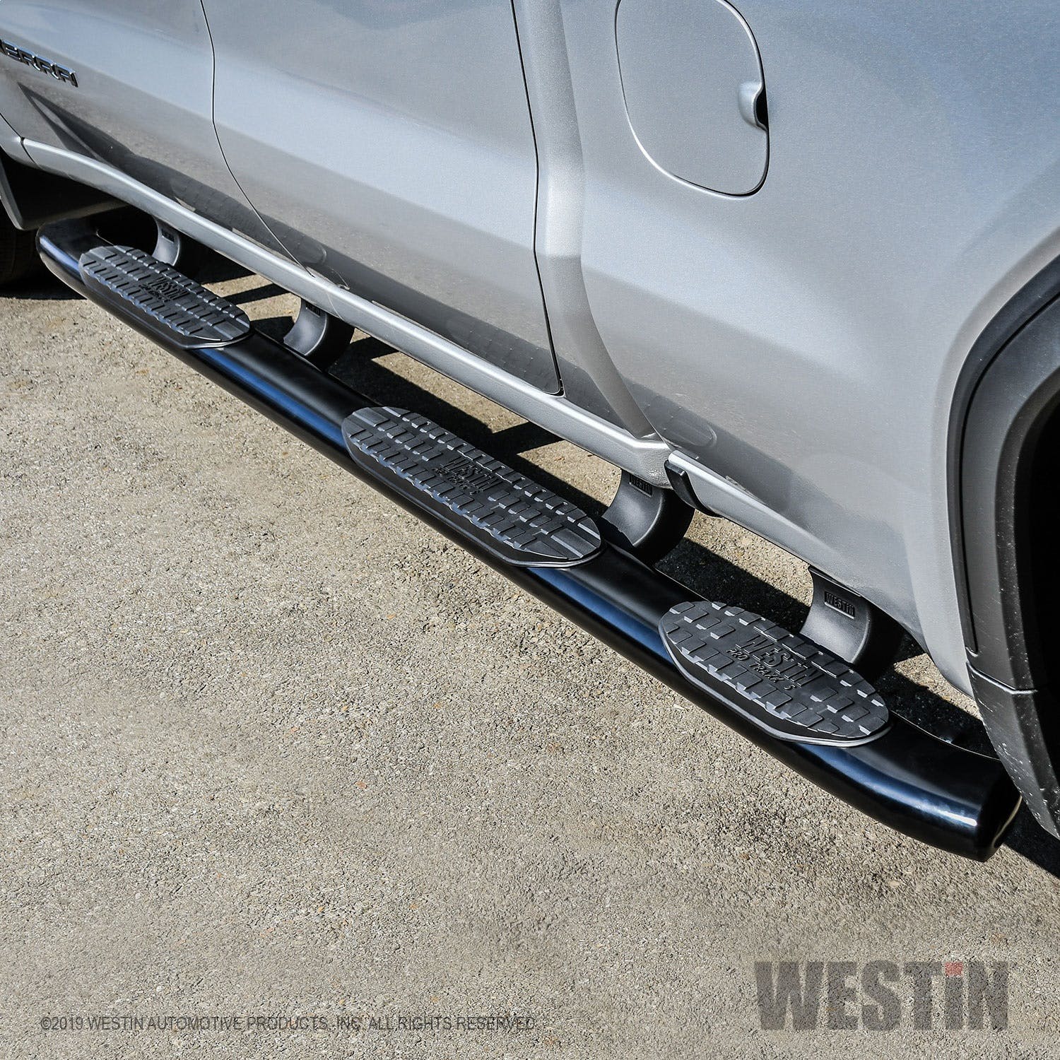 Westin Automotive 21-534715 Pro Traxx 5 Oval W2W Nerf Step Bars Black