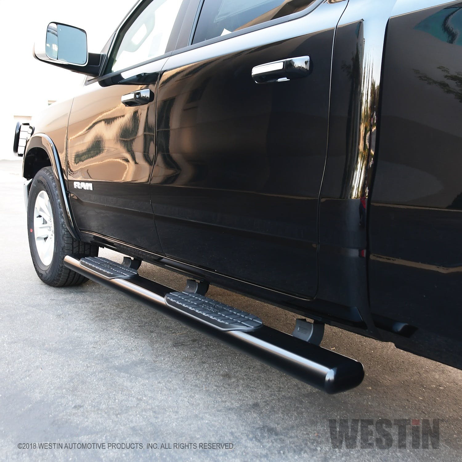 Westin Automotive 21-64085 Pro Traxx 6 Oval Nerf Step Bars Black