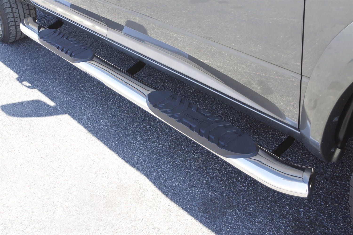 LUND 23785007 5 Inch Oval Curved Nerf Bar - Polished Stainless 5 In CURVED OVAL SS