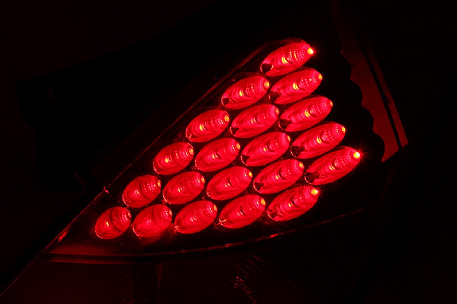 AnzoUSA 321083 LED Taillights Red