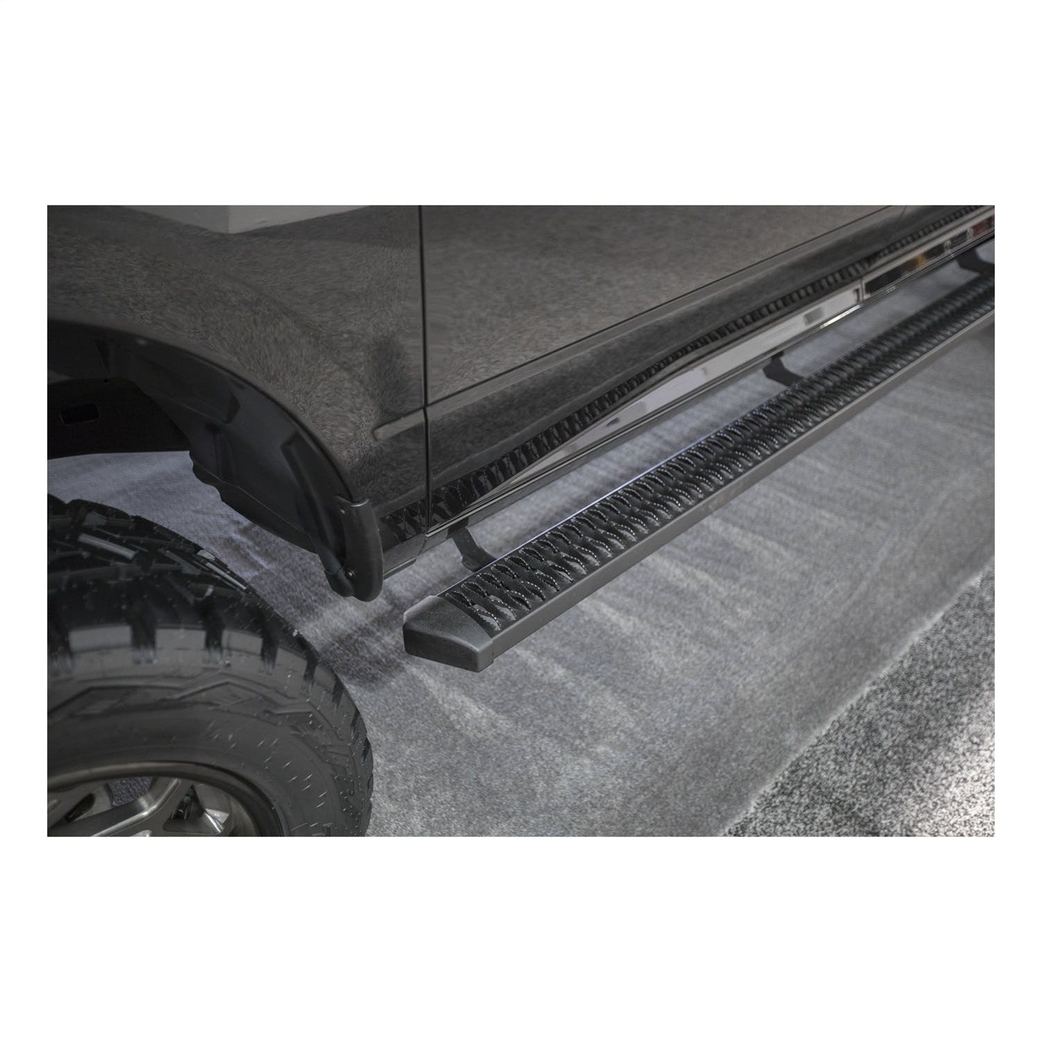 LUVERNE 415060-401631 Grip Step 7 inch Running Boards