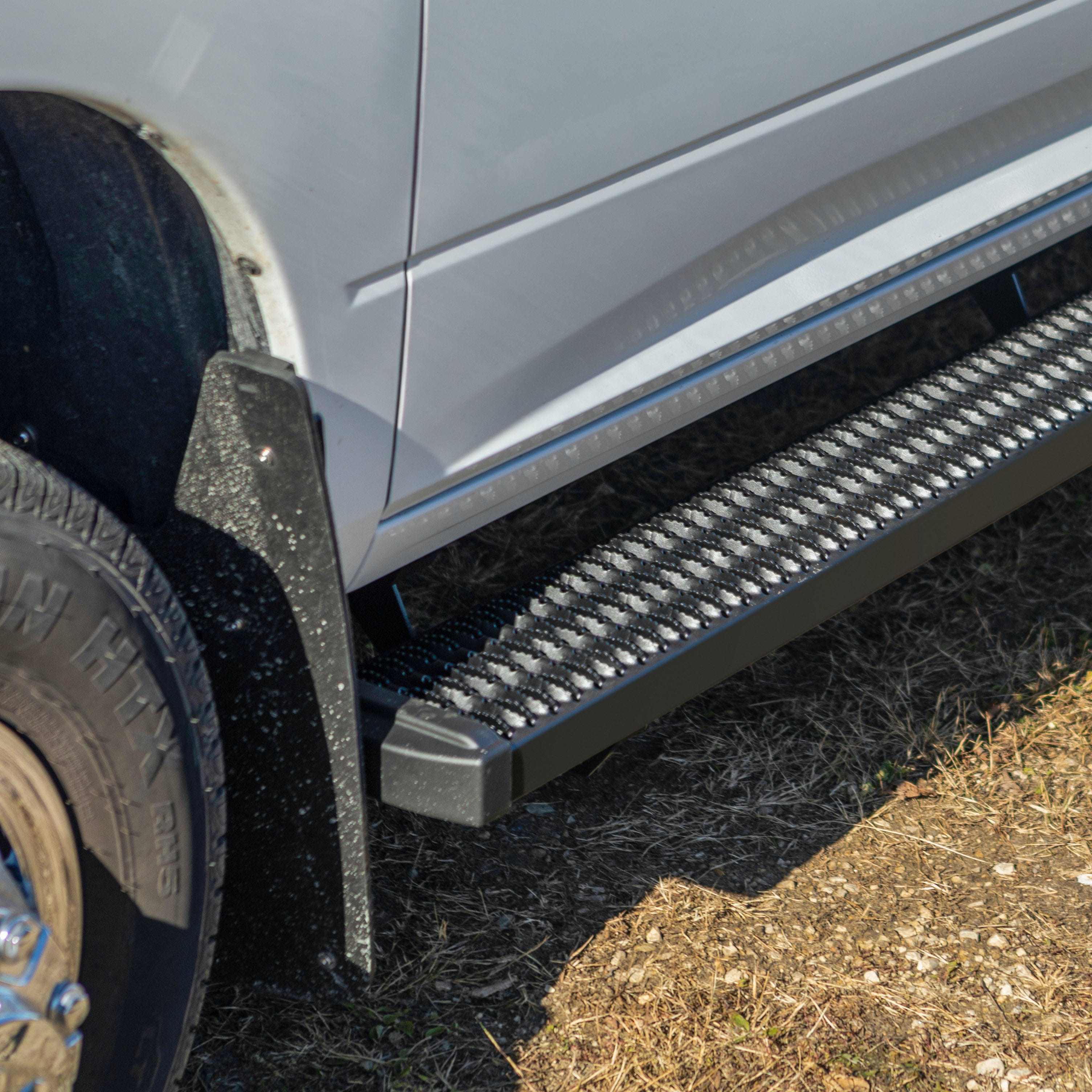 LUVERNE 415098-401732 Grip Step 7 inch x 98 inch Aluminum W2W Running Boards, Select Ford F-250, F-350, F-450