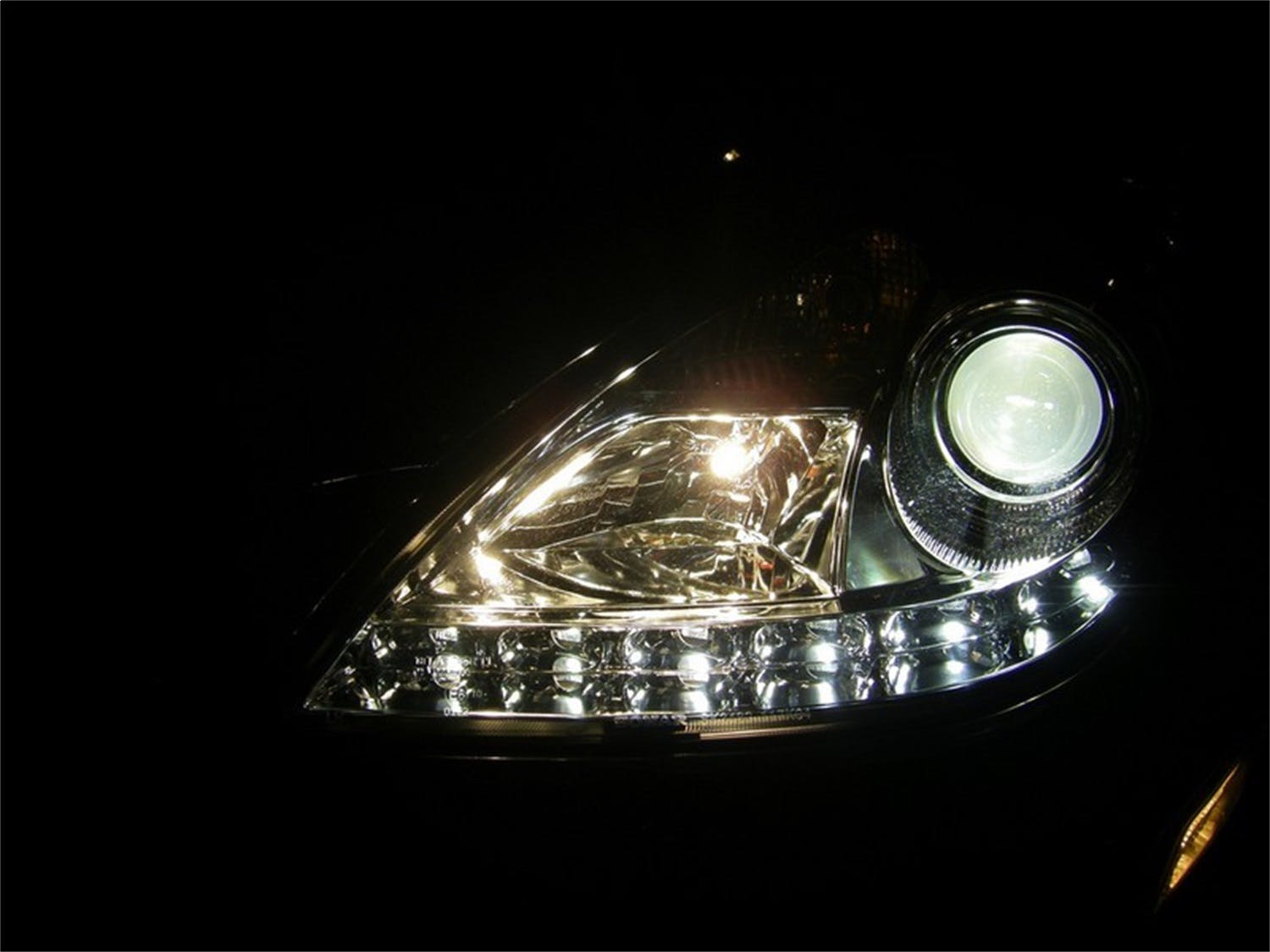 Spyder Auto 5014993 (Spyder) Mercedes Benz SLK 05-10 Projector Headlights-Xenon/HID Model Only ( Not