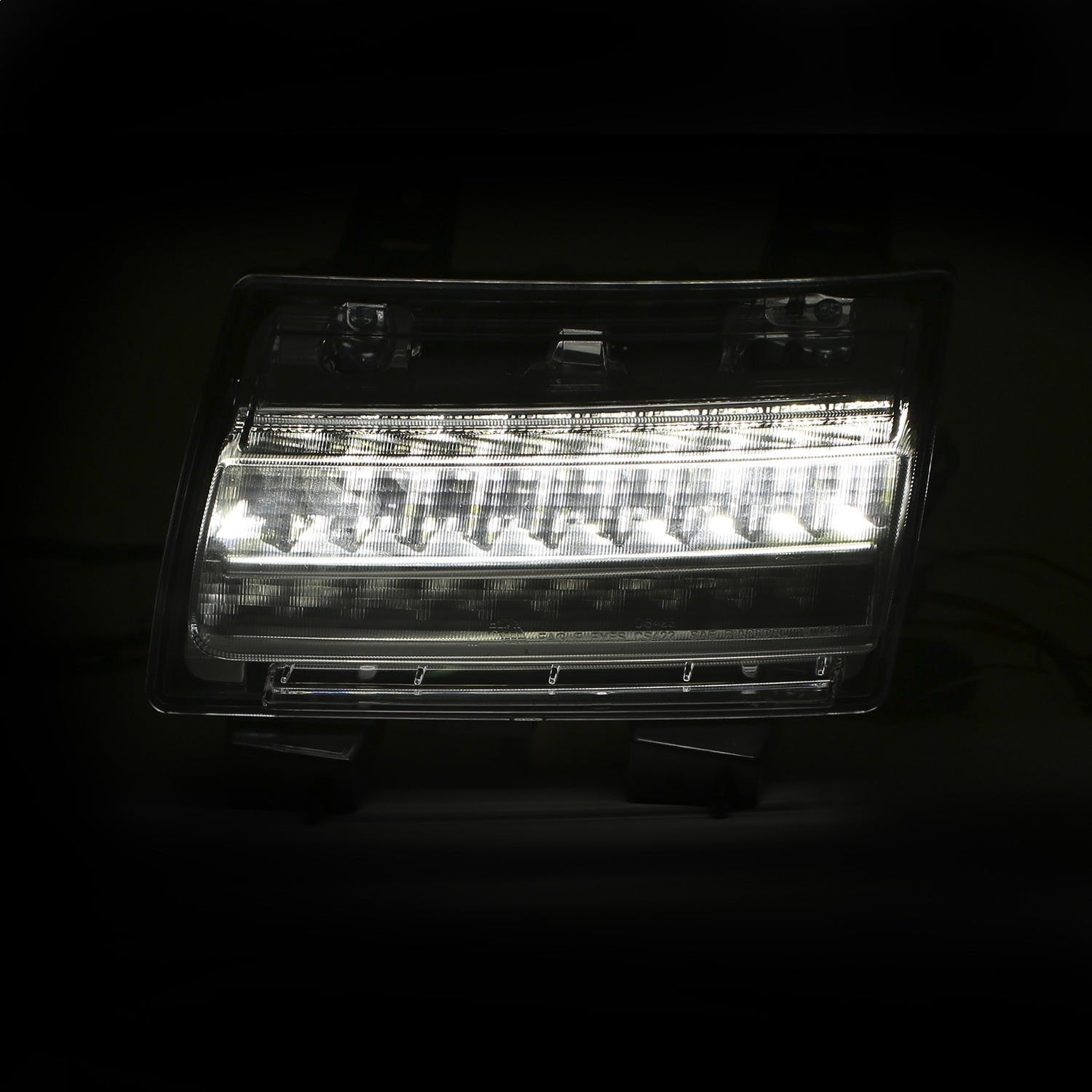 AnzoUSA 511083 LED Chrome Clear with Sequential signal