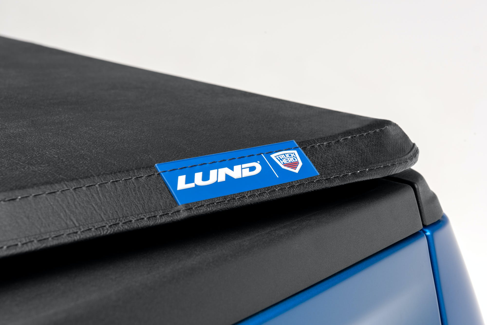 LUND 95069 Genesis Tri-Fold Tonneau Cover