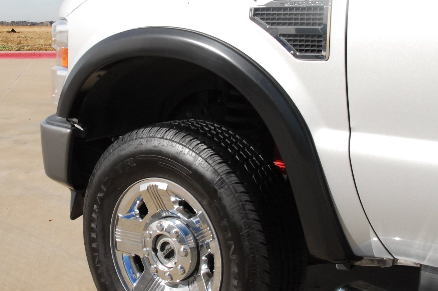 LUND SX313S SX-Style Fender Flares 4pc Smooth SX-SPORT STYLE 4PC SMOOTH