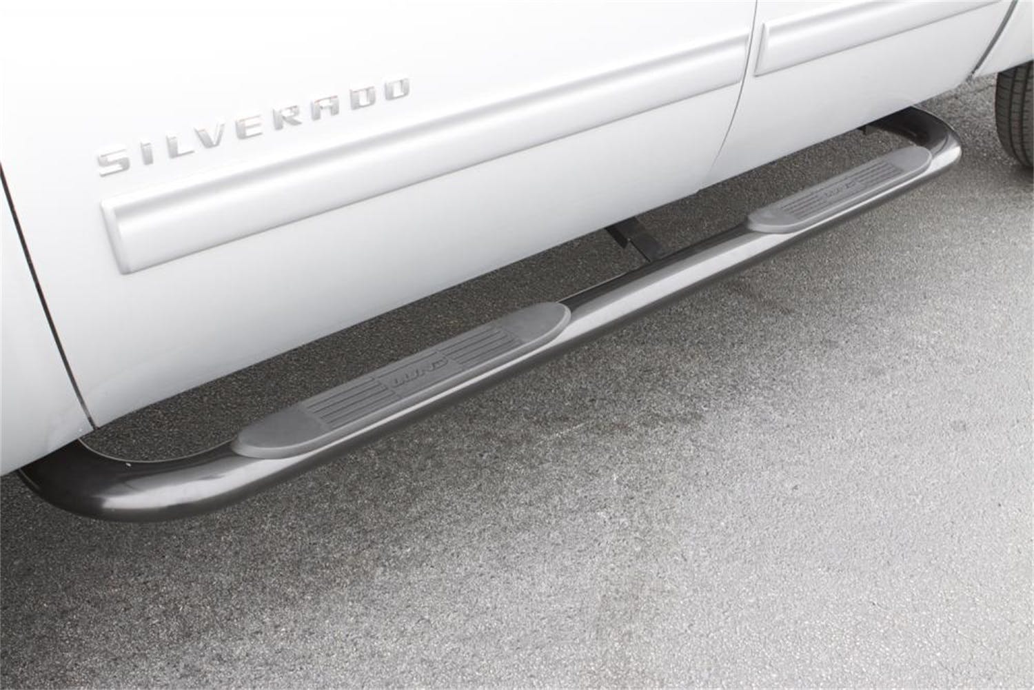 LUND 23240360 4 Inch Oval Curved Nerf Bar - Polished Stainless 4 In OVAL CURVED STAINLESS STL