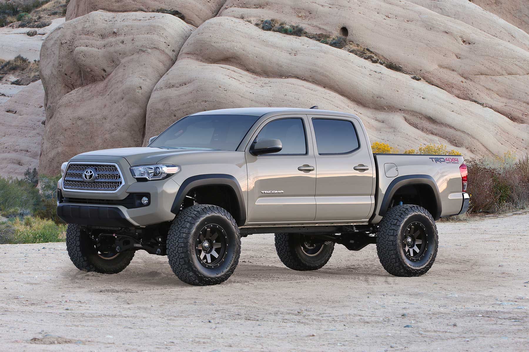 Fabtech K7047 6in. BASIC SYS 2016 TOYOTA TACOMA 4WD/2WD 6 LUG MODELS ONLY