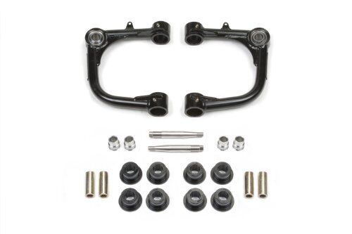 Fabtech FTS23043 2.5in. COIL SPCR KIT W/PERF SHKS